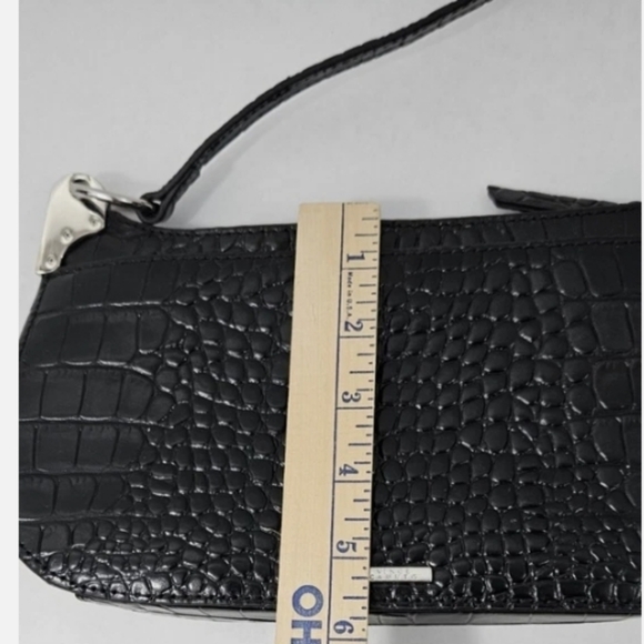 Vince Camuto Black Irene Shoulder Bag - Picture 11 of 13